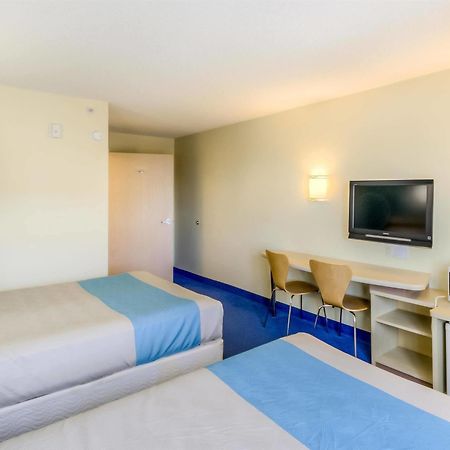 Motel 6-Estevan, Sk エクステリア 写真
