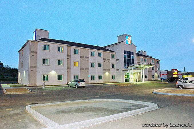 Motel 6-Estevan, Sk エクステリア 写真