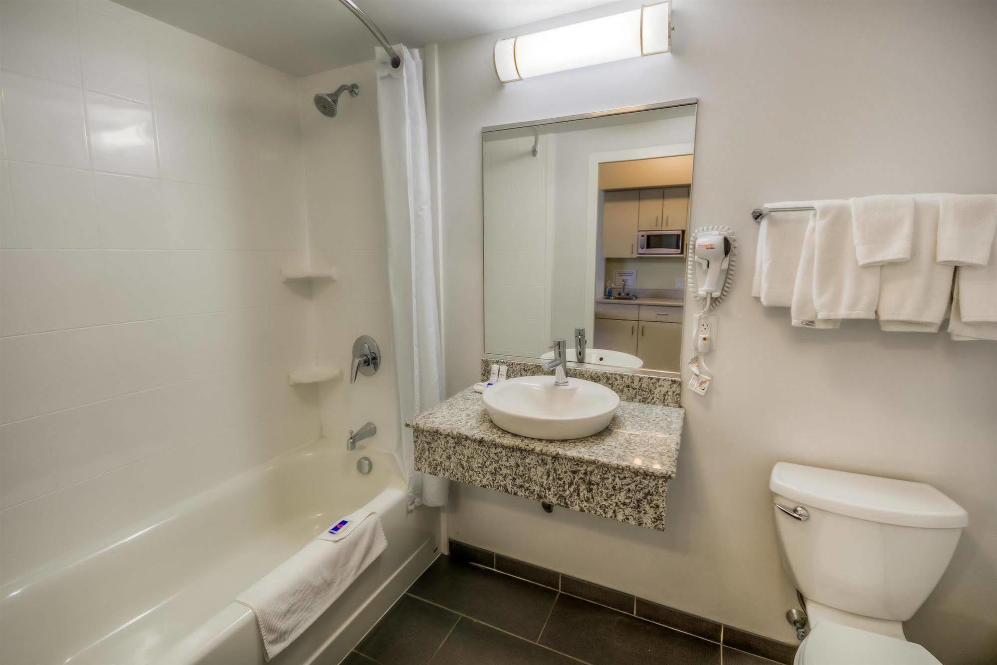 Motel 6-Estevan, Sk エクステリア 写真