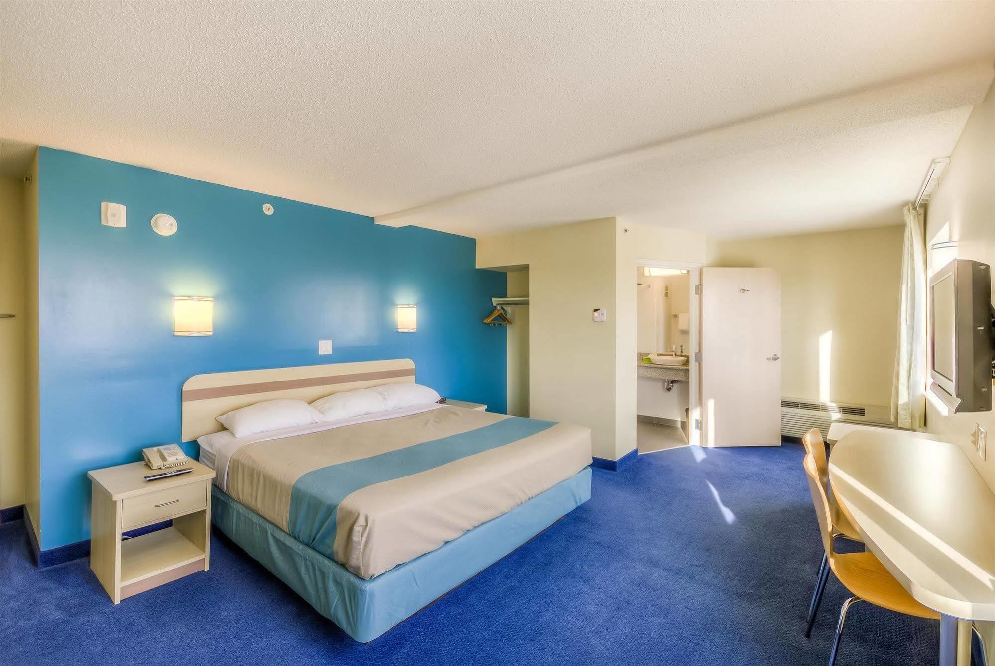 Motel 6-Estevan, Sk エクステリア 写真