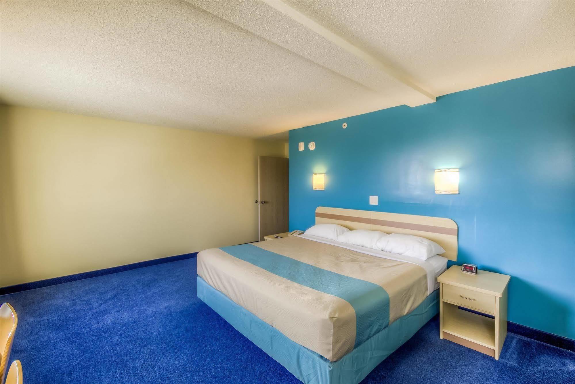 Motel 6-Estevan, Sk エクステリア 写真